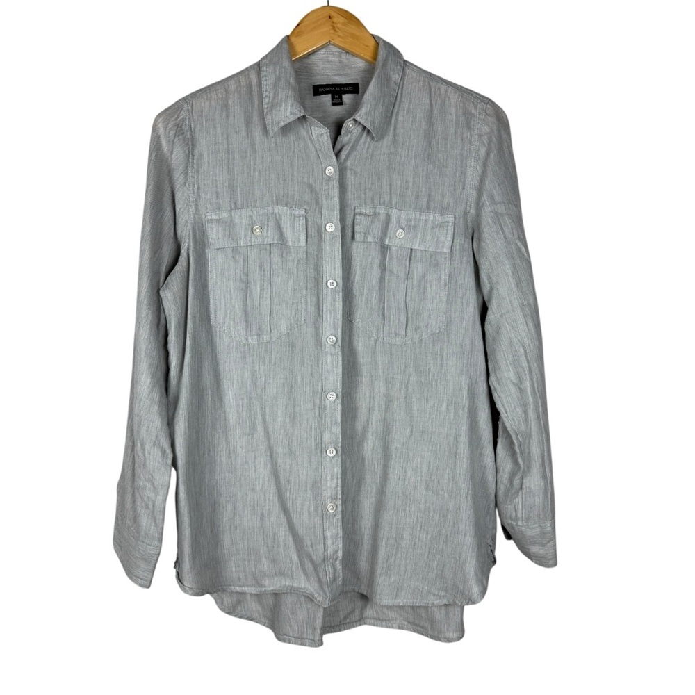 Banana Republic Lightweight Button Up Shirt Womens Medium